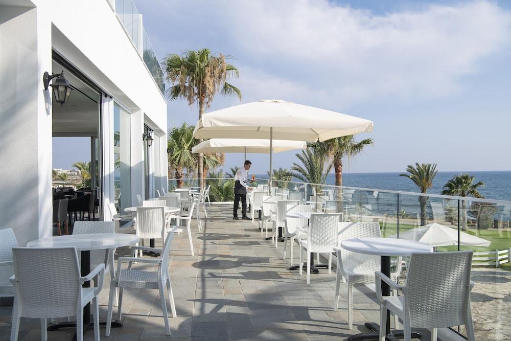 Akti Beach Hotel & Village Resort Klorakas ภายนอก รูปภาพ