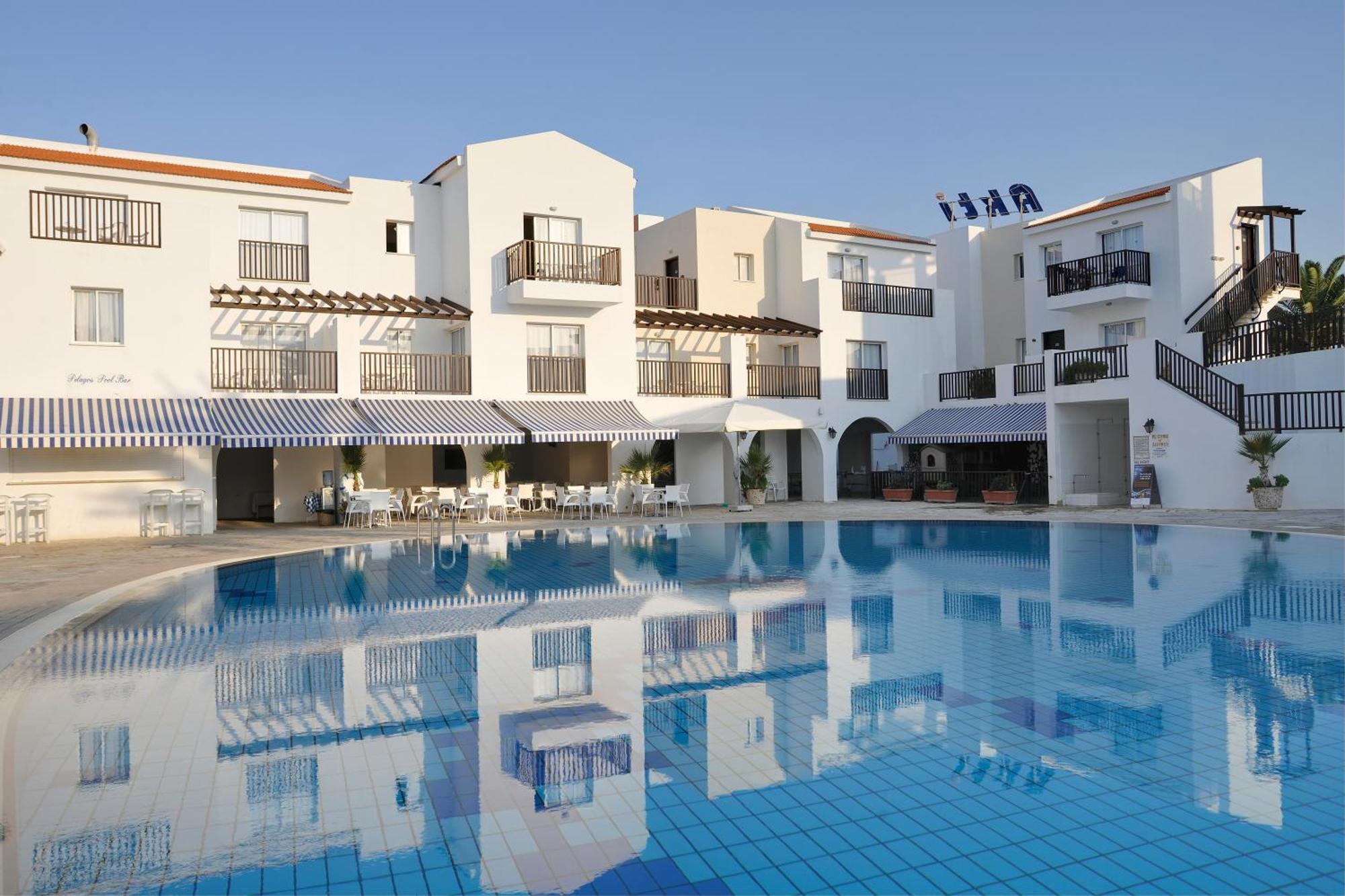 Akti Beach Hotel & Village Resort Klorakas ภายนอก รูปภาพ