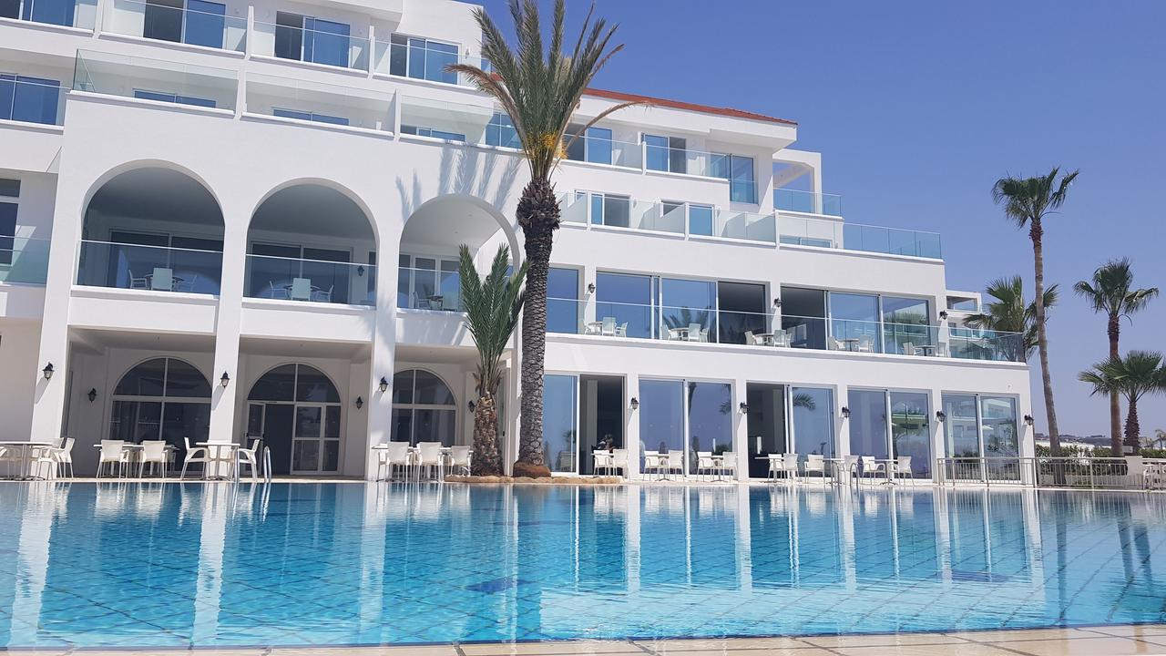 Akti Beach Hotel & Village Resort Klorakas ภายนอก รูปภาพ