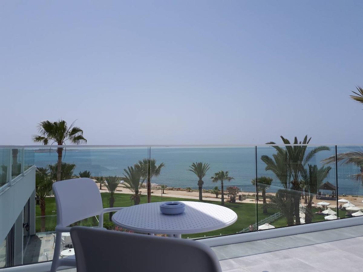 Akti Beach Hotel & Village Resort Klorakas ภายนอก รูปภาพ